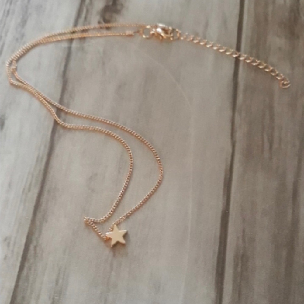 ✨Gold Plated Star Choker Necklace✨ - Picture 2 of 4